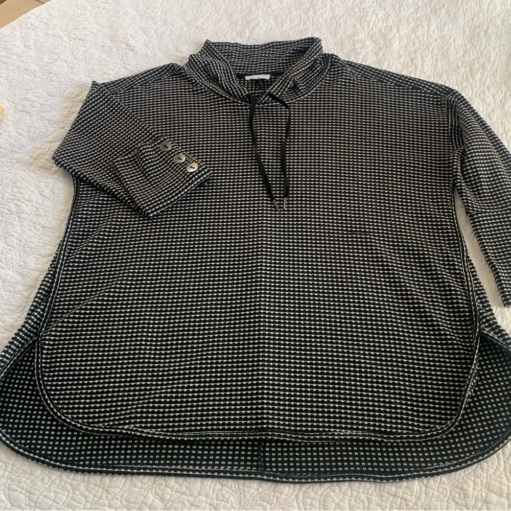 Westbound pull over shirt top, light Weight great for work out cover